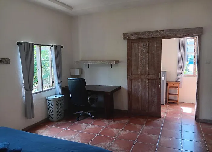 Mango 5 Hotel