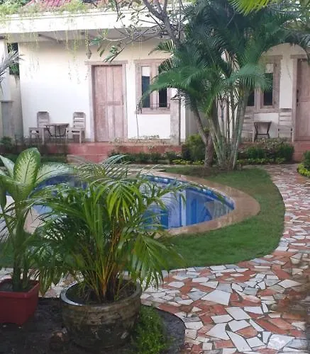 Mango 5 Hotel
